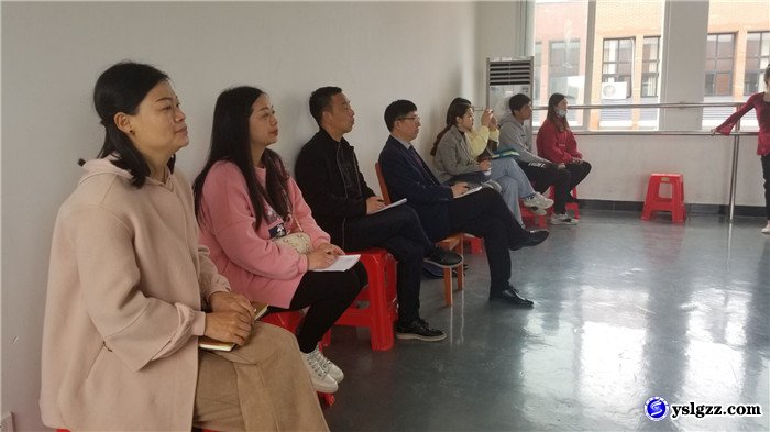 凝心聚力备高考 校际交流共成长