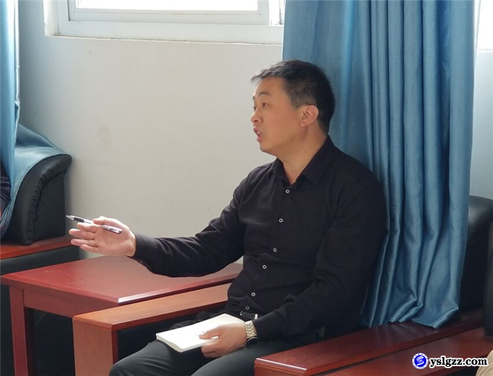 石云峰校长深入课堂开展听评公开课活动