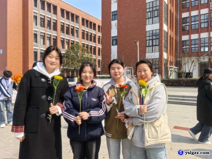 心有光芒  芳华自在